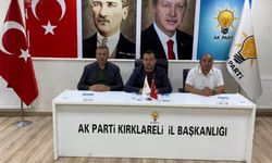 AK Parti İl Yönetimi Haftalık Toplantıda Bir Araya Geldi