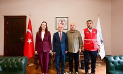 Vali Turan, Kızılay Heyetini Ağırladı