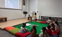 Kütüphanede Duygu Atölyesi Düzenlendi