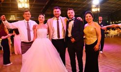 Başkan Yayla İdil ve Sarp’ın Düğün Törenine Katıldı