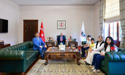 Vali Turan, Ekmekyapar’ı Ağırladı