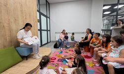Minikler Kütüphanede İlk Masallarıyla Buluştu
