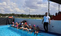 Babaeski'de Gençlik ve Spor Merkezi Yüzme Havuzu Açıldı