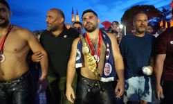 Başpehlivan Erkan Taş, Edirne’de hamam geleneğini sürdürdü