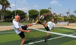Alanya’da geleneksel futnet ayak tenisi turnuvası başlıyor