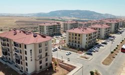 Depremzedelerden Baykar konutlarına tam not
