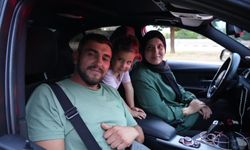 Bayrak ve ezan hasretiyle yola çıkan gurbetçilerin Kapıkule’den yurda girişleri sürüyor