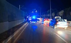 Bursa'da otomobil baz istasyonu ve metro bariyerlerine çarpıp durdu