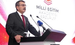 Bakan Tekin: "Hayatın çok hızlı değiştiği bir dönemi yaşıyoruz"