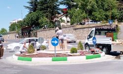 Sağlık Yerleşkesi Önündeki Anıt ve Kavşak Son Halini Aldı