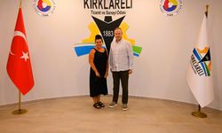 Başkan Ilık, Okul Arkadaşı Özge Yenerel’i Ağırladı