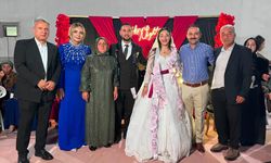 Başkan Erdem, Tuğba ve Burak’ın Düğününe Katıldı