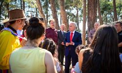Vali Turan, Çocuk Evlerinde Kalan Çocuklarla Buluştu