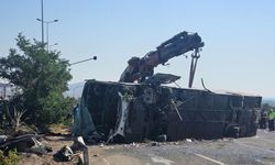 Kayseri'de yolcu otobüsü devrildi: Çok sayıda yaralı var