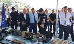 Kosova’da toplu mezarların yakınında çok sayıda silah ve mühimmat bulundu