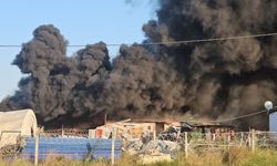 Tekirdağ'da geri dönüşüm tesisinde yangın: Dumanlar gökyüzünü kapladı