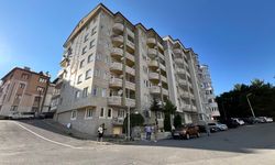Bahçe duvarı örmek istediklerinde gerçeği öğrendiler