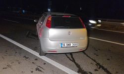 Bariyere çarpan otomobilin sürücüsü yaralandı