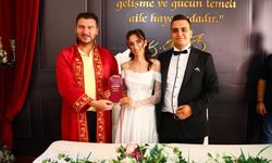 Başkan Yayla, Özlem ve Onur’un Nikahını Kıydı