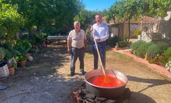 Kaymakam Özderin’den Cevizköy’de Salça Hazırlığına Ziyaret