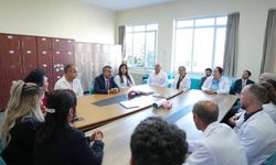 Bakan Tekin’den Ahmet Mithat Ortaokulu’na Ziyaret