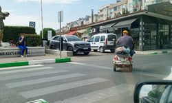 YAYA GEÇİDİNDE KURALLARI HİÇE SAYDI