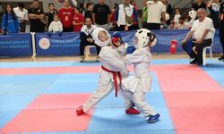 Asya'nın hayalleri yüzlerce çocuğun mücadelesine emanet