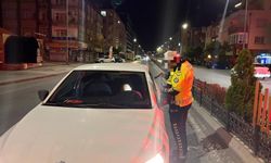 Kayseri'de otomobiliyle uyuyakalan sürücüye 25 bin TL idari para cezası yazıldı