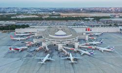 İstanbul ve Antalya Havalimanları 8 ayda 81,7 milyon yolcuyu ağırladı