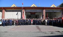 Başkan Yüceer itfaiyecilerle buluştu: "Herkesin kaçtığı yere siz koşarak gidiyorsunuz"