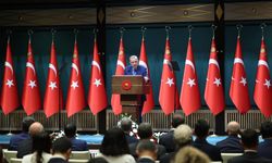 Cumhurbaşkanı Erdoğan: "Finansal sistemimize sirayet etmiş herhangi bir risk mevzubahis değildir"