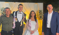 Kaymakam Özderin, Batıkan ve Gamze Nur’un Düğününe Katıldı