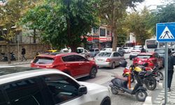 Kırklareli’nde Kent Merkezinde Trafik Yoğunluğu Dikkat Çekiyor