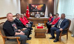 Kızılay’dan İl Millî Eğitim Müdürlüğüne Plaket