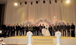 Vali Turan, Feyzanur ve Muhsin Çiftinin Düğününe Katıldı