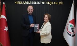 Başkan Bulut, Öğretmeni Sebahat Cüneydi’yi Ağırladı