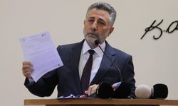 Bayraklı Belediyesi operasyonunda karar: Eski Başkan Sandal ve oğlu dahil 15 kişi tutuklandı