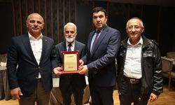 76 yaşında 10 kilometreyi 57 dakikada koşup şampiyon oldu