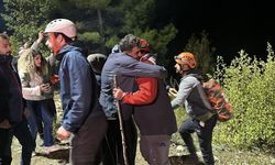 Yazılı Kanyon’da mahsur kalanlara dron ile ulaştırılan telsiz, kurtuluşun habercisi oldu