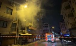 Kıraathanede gece yarısı çıkan yangın korkuttu