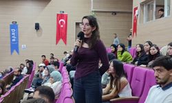 Boyraz'dan öğrencilere milli hızlı tren yorumu: "'Benim de bu trende eserim var' diyebilirsiniz"