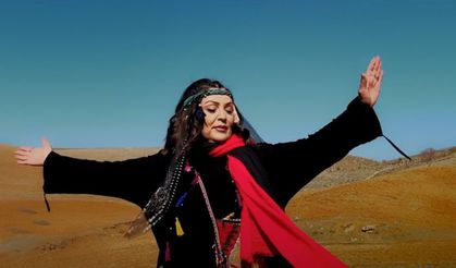 Beste Makinası Gülperi Öztürk’ten Yeni Tekli: “İncilerin Mi Dökülür”