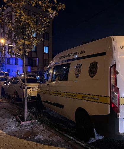 Arnavutköy’de evinin önünde silahlı saldırıya uğrayan adam ağır yaralandı