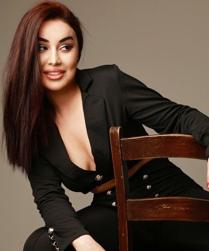 NUR FARAJ ÖNCE KENDİMİ TANIDIM