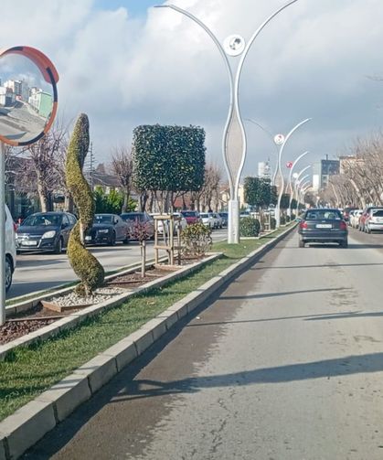 Öğleden Sonra Açan Hava Millet Bahçesi Çevresine Hareket Getirdi