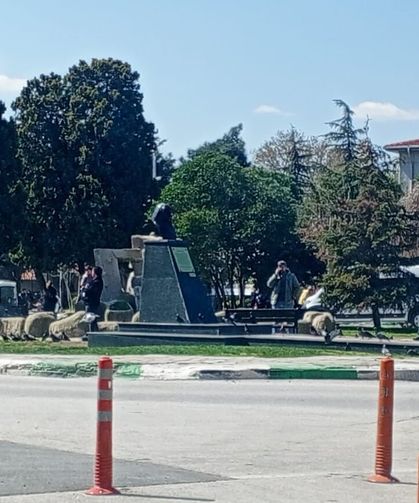 Güneşli Hava Yüzleri Güldürdü