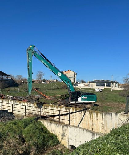 Kavaklı’da Dere Yatağında Taşkın Önlemi