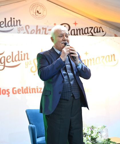 Nihat Hatipoğlu, Ramazan sohbetiyle Gaziosmanpaşa'da gönülleri buluşturdu
