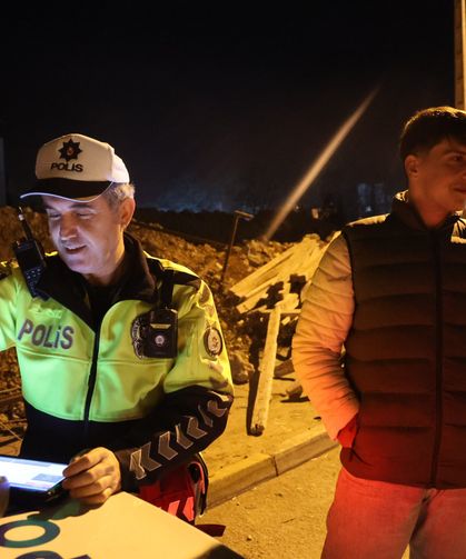 Kasksız sürücüden polise ilginç teklif: "Cezayı bana değil, plakaya yazın"