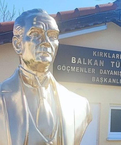 Atatürk Büstü Düzenlendi